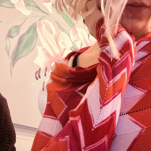 BCBG MAX AZRIA Cardigan - Picture 2 of 10